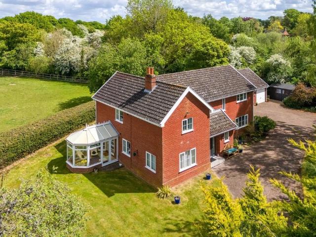 House for sale in Bedingfield, Suffolk