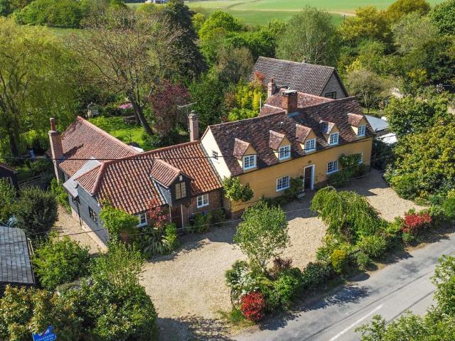 House for sale in Chelmondiston, Suffolk
