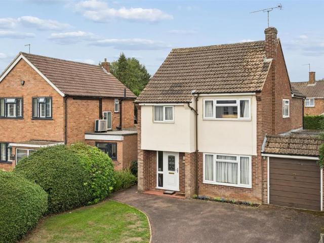 House for sale in Denham, Gerrards Cross and Chalfonts Community Board, Denham Green