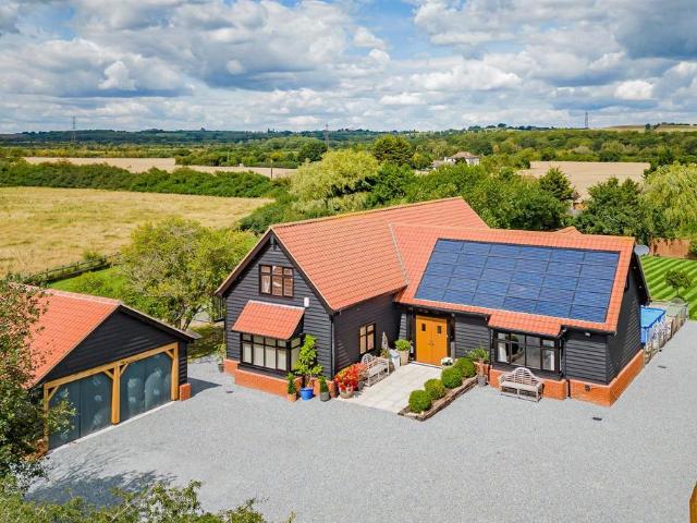 House for sale in North Fambridge, Maldon