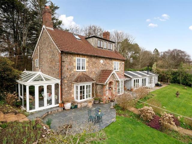 House for sale in Somerset