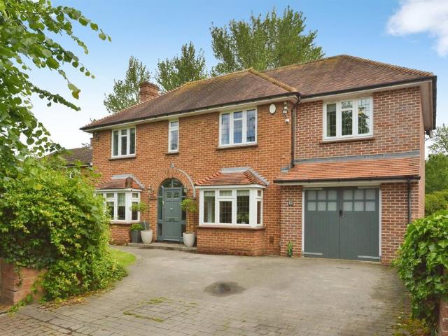 House for sale in Calverton End, Milton Keynes