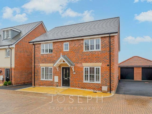 House for sale in Cattawade, Chelmondiston