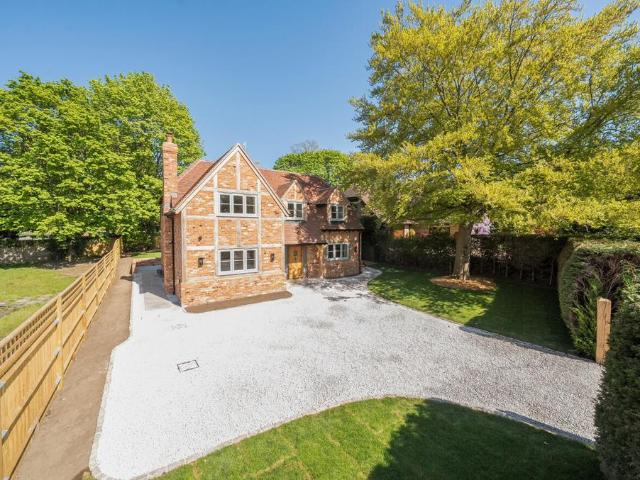 House for sale in Worplesdon, Westborough