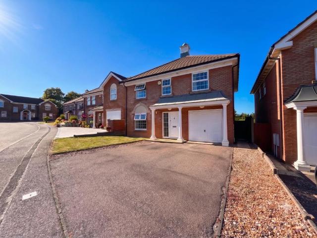 House for sale in Bramingham Park, Luton