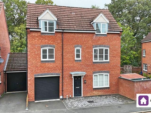 House for sale in Hamilton, Leicester