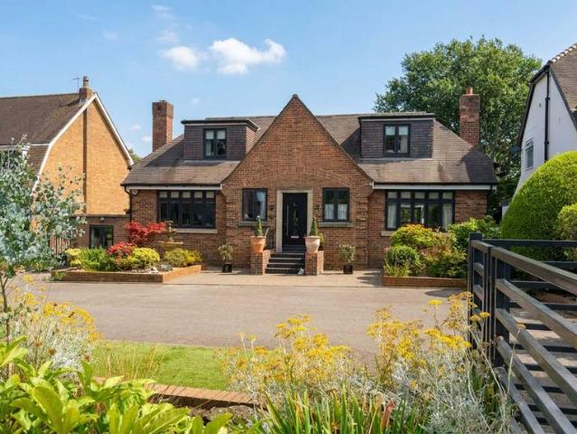 House for sale in Marshside, Southport