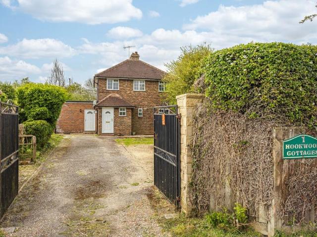House for sale in Pachesham Park, Surrey