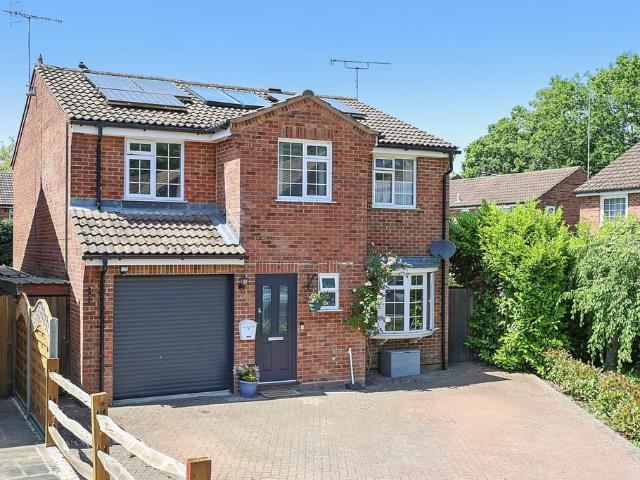 House for sale in Red Hill, Surrey