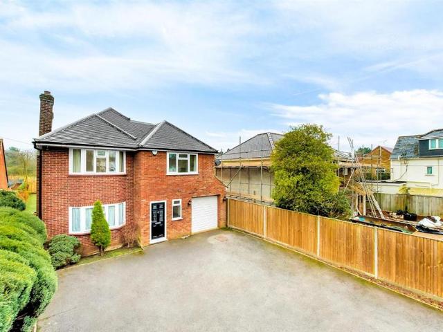House for sale in Wexham, Iver