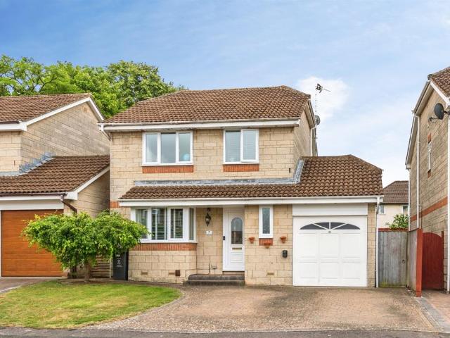 House for sale in Woodhall Park, Rodbourne