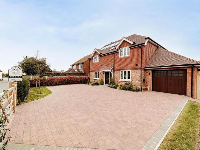 House for sale in Ash, Kent