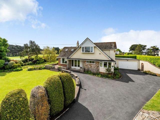 House for sale in Broadsands, Galmpton