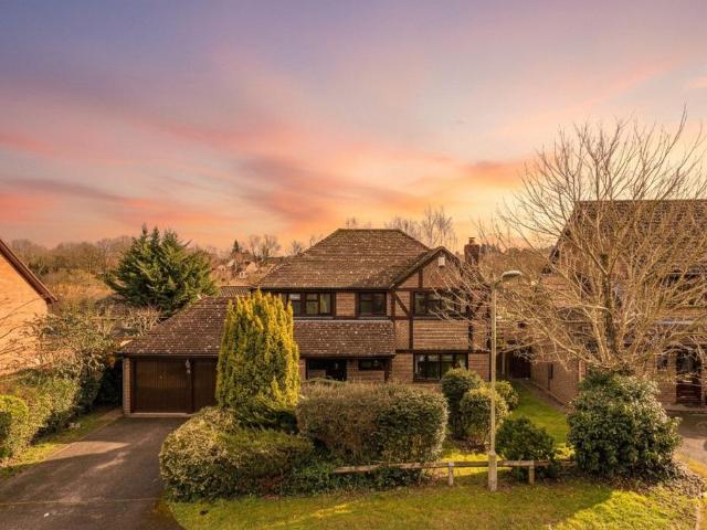 House for sale in Burghfield, Burghfield Common