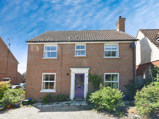 House for sale in Chipping Hill, Essex