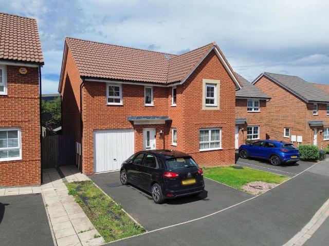 House for sale in Whitby, North Yorkshire