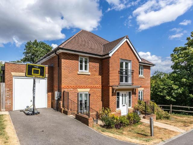 House for sale in Perryfields, West Sussex