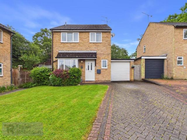 House for sale in Broadfield, Glynde