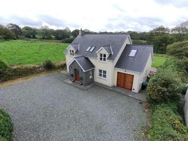 House for sale in New Moat