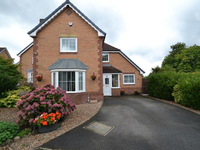 House for sale in West Yorkshire