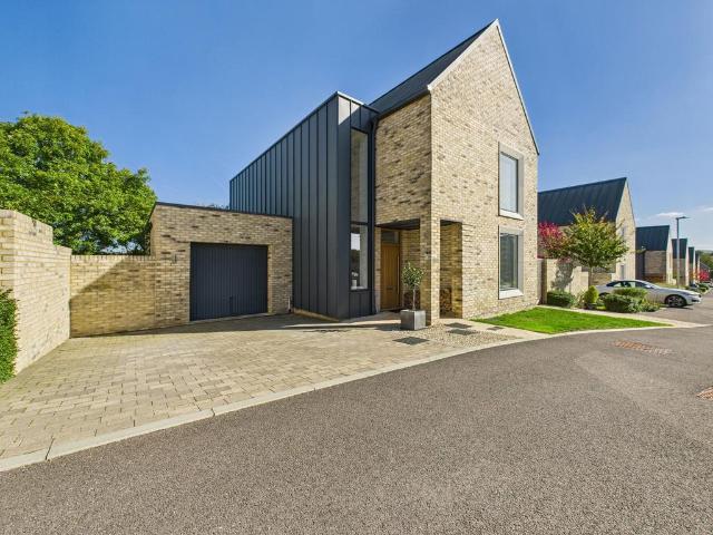 House for sale in Calne, Wiltshire