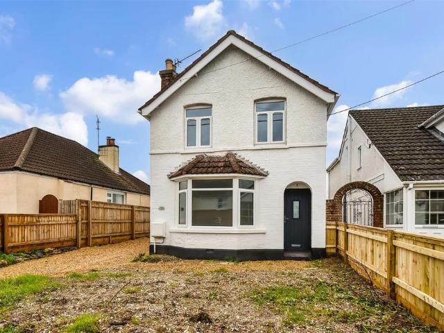 House for sale in Barton Stacey, Hampshire