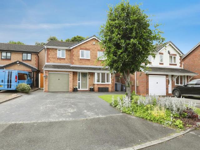 House for sale in Calderstones