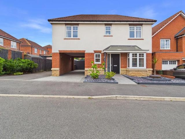 House for sale in Pontefract, West Yorkshire