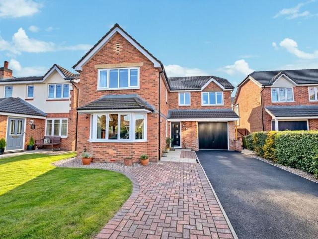 House for sale in Westhoughton, Lee Bank