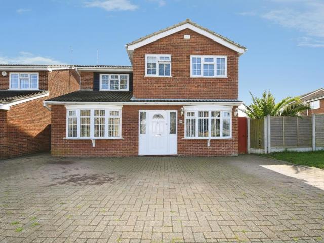 House for sale in North Shoebury, Alton Barnes