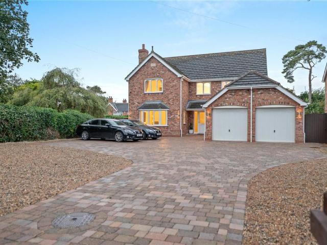 House for sale in New Waltham, North East Lincolnshire