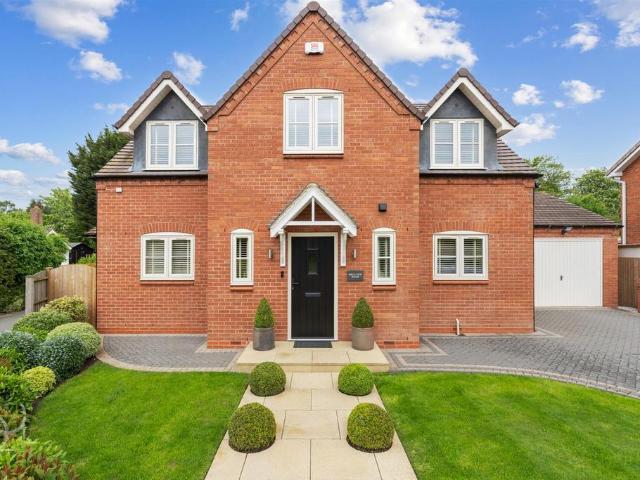 House for sale in Crookhill, Worcestershire