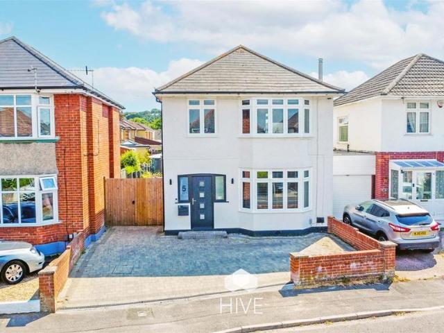 House for sale in Talbot Village, Bournemouth