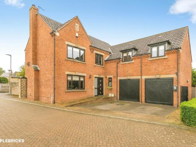 House for sale in Middlestown, Wakefield