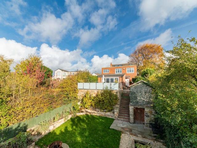 House for sale in Ossett, West Yorkshire