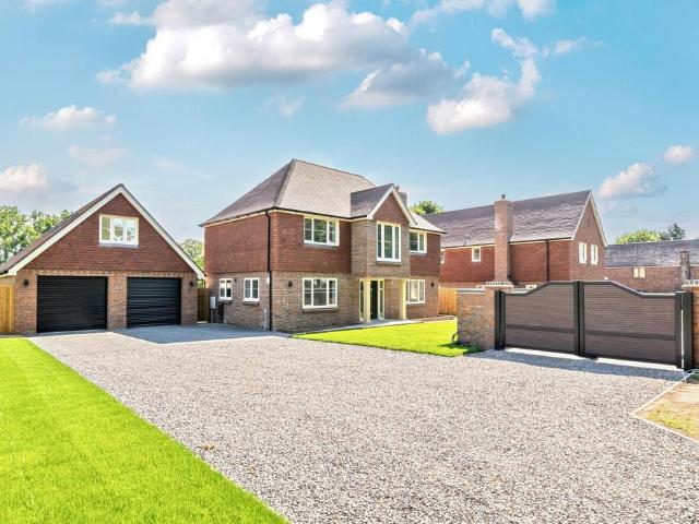 House for sale in North Boarhunt, Hampshire
