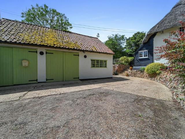 House for sale in Chelmondiston, Suffolk