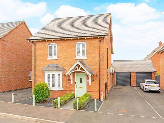 House for sale in Elmfield, Leicestershire