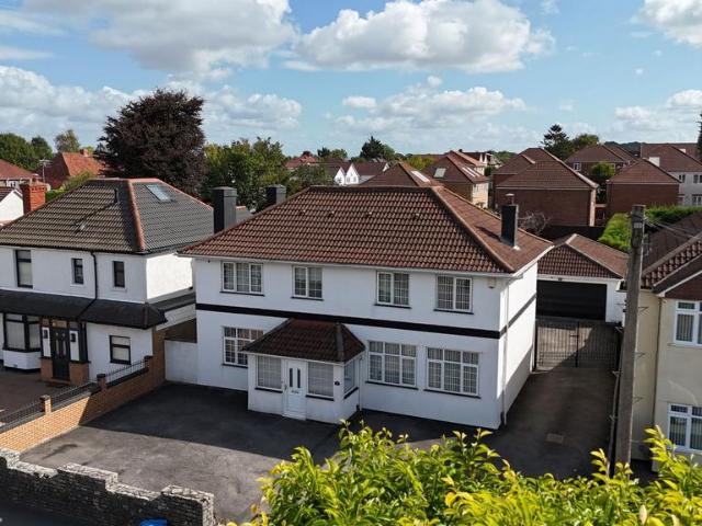 House for sale in Feckenham, City Of Bristol