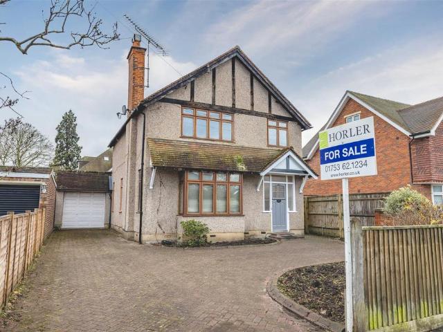 House for sale in Clewer Green, Windsor