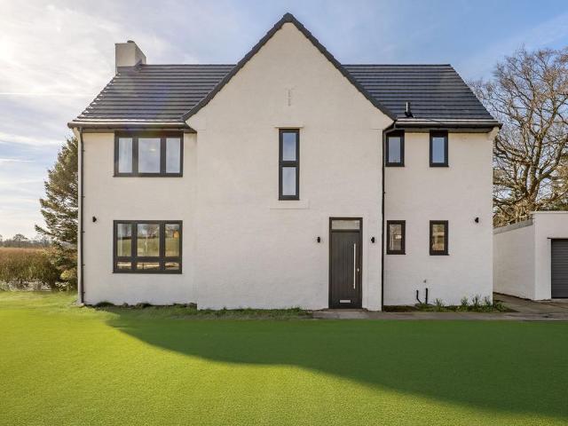 House for sale in Burnshot, Scotland