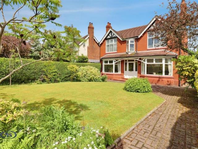 House for sale in Sandbach Heath, Sandbach