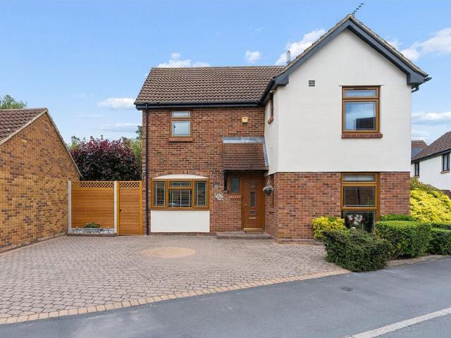 House for sale in Langdon Hills, Essex