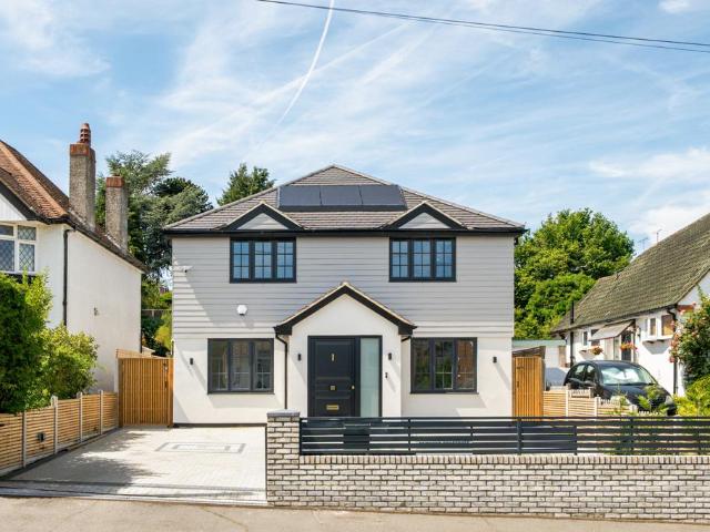 House for sale in Crofton, Greater London