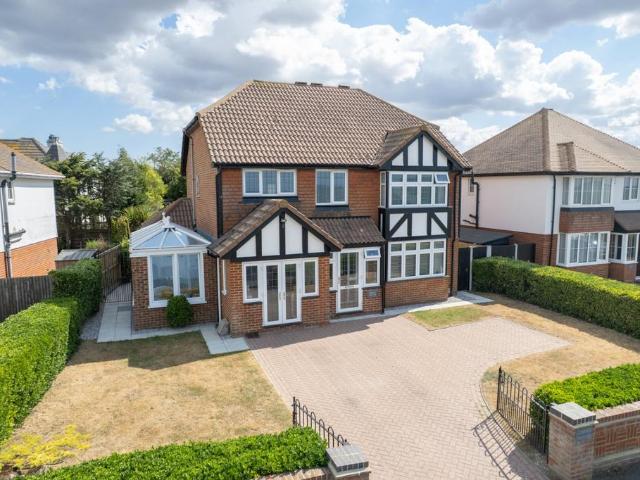 House for sale in Minnis Bay, Acol
