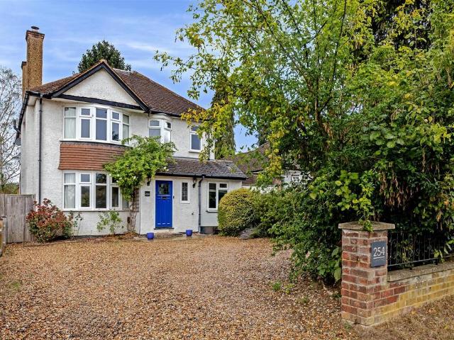 House for sale in Chiswell Green, St Albans