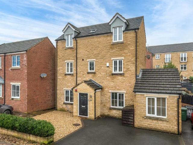 House for sale in Otley, West Yorkshire