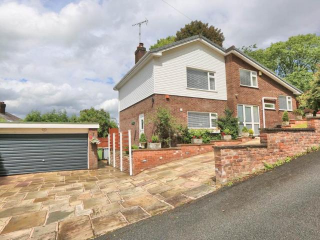 House for sale in Bollington Cross, Bollington