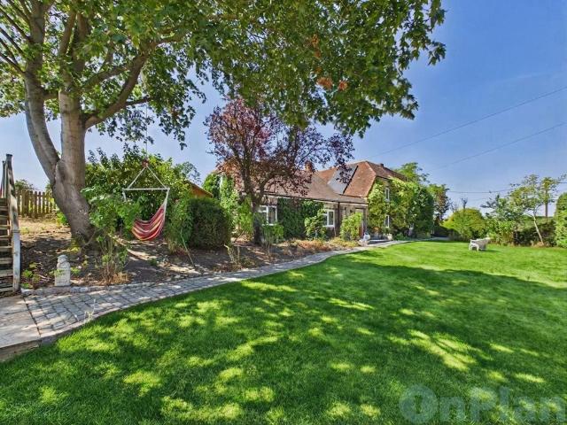 House for sale in Bedford