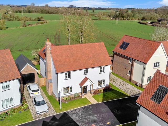 House for sale in Felsted, Felsted